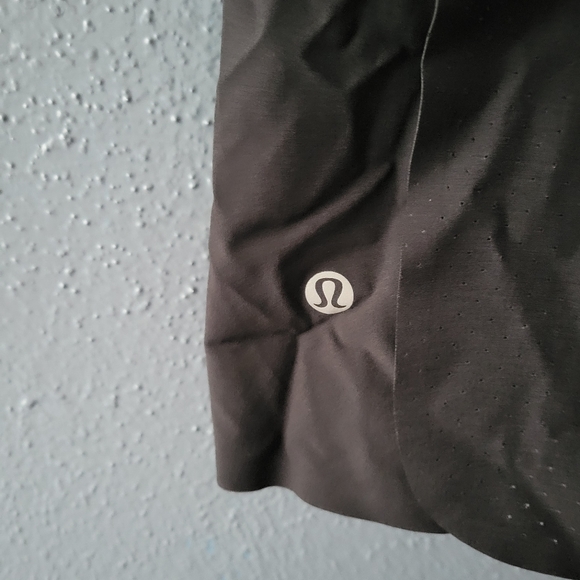 Lululemon top - Picture 2 of 4